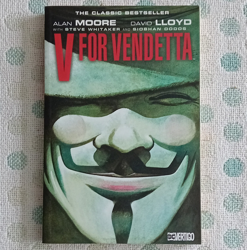 V for Vendetta Vertigo Trade Paperback Graphic Novel by Alan Moore & Lloyd 2005
