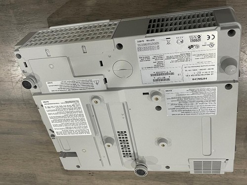 Hitachi BZ-1 2500 Lumens 1280 x 800 WXGA 2000:1 LCD Projector: 73Hrs - Picture 3 of 7