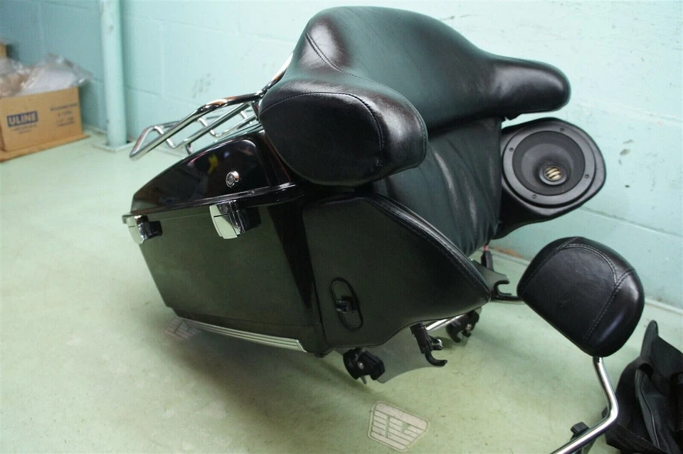 Harley-CVO Tour Pak Pack Touring Electra Glide Classic 2009 CVO Touring 2119 fabricante de equipos originales Foto 2 de 4