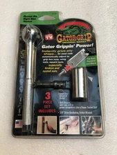 Vtg. Gator-Grip Universal Socket - 3 Piece Set: Ratchet, Socket, adapter - USA.