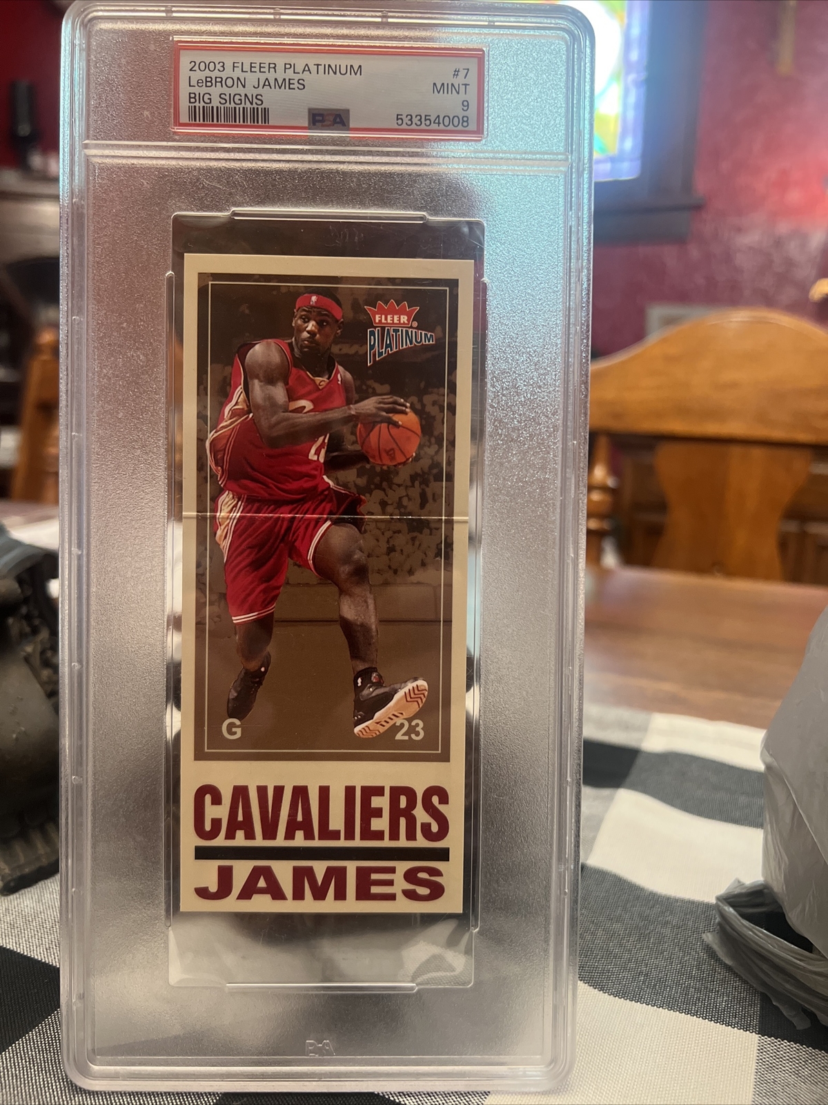 2003-04 Fleer Platinum LEBRON JAMES #7 Big Signs ROOKIE RC PSA 9 MINT LA Lakers