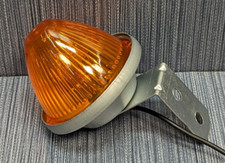 Yellow Markers Beehive Clearance Marker Light With Fixed-angle 12 Volt Only