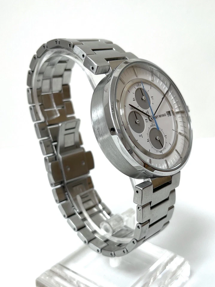 Reloj de cuarzo Issey Miyake W By Satoshi Wada de acero inoxidable para hombre SILAY007Y Foto 3 de 4