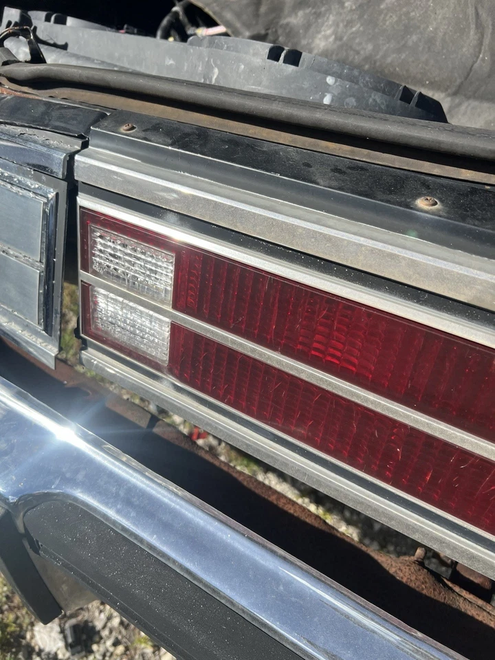 Luces traseras Buick Electra 1980-1984 luces de freno izquierda y derecha 2 piezas Foto 2 de 4