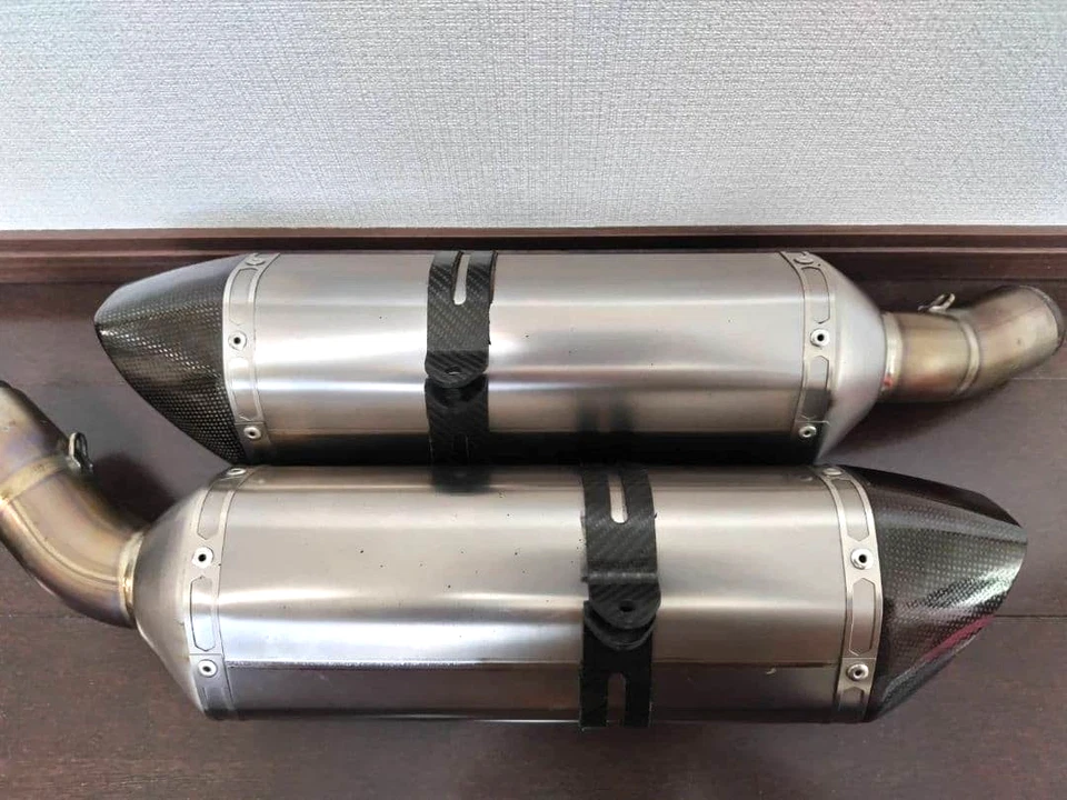 Silenciador antideslizante de titanio Akrapovic para Ducati 1098 1098R 1198 848 Foto 2 de 4