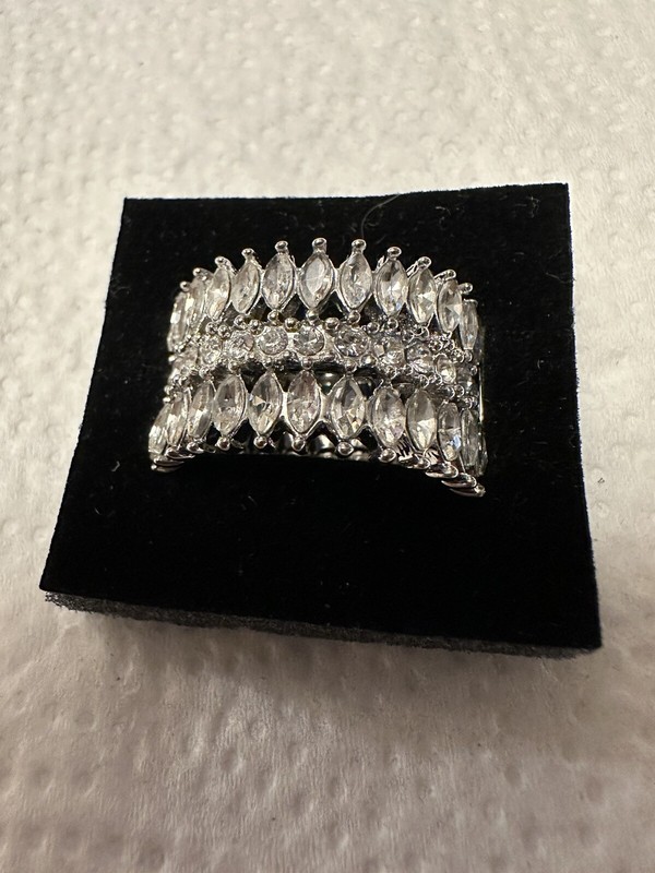 Paparazzi Silver Rhinestone Ring