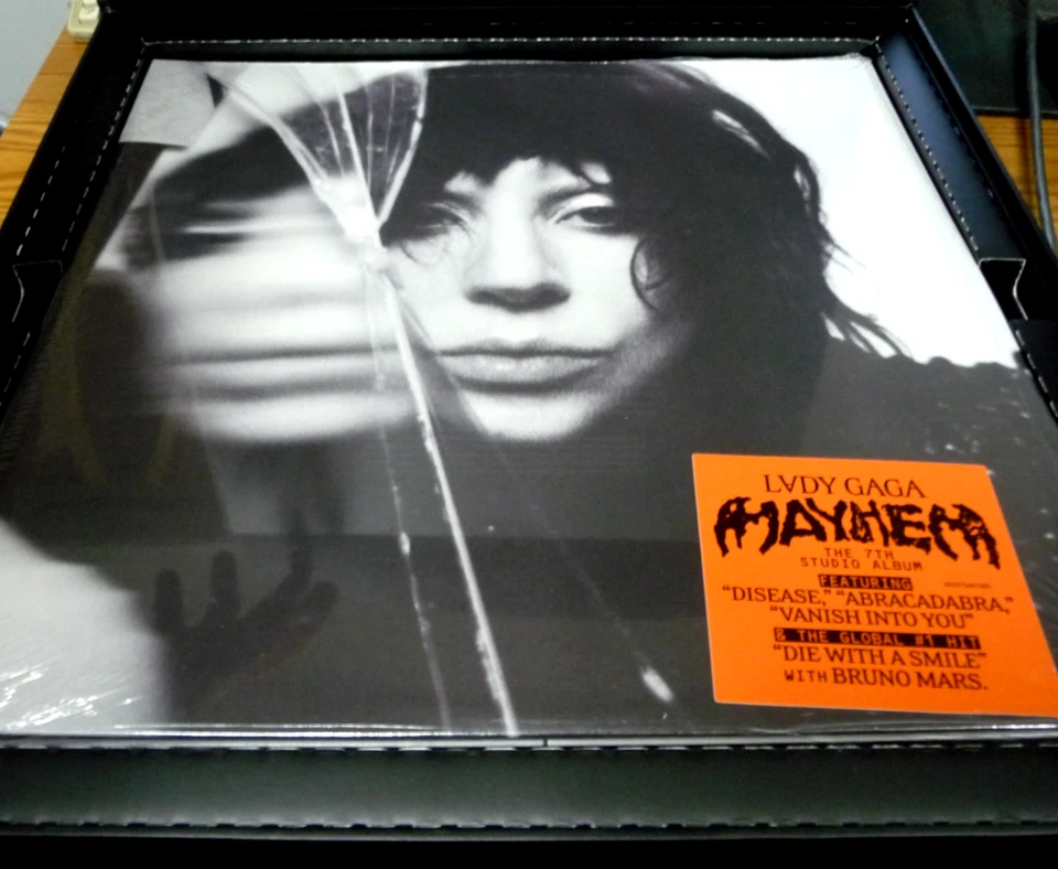 LADY GAGA Mayhem POP-UP Promo Box Set Vinyl LP (Unplayed), T-Shirt, Book - Image 4 of 4