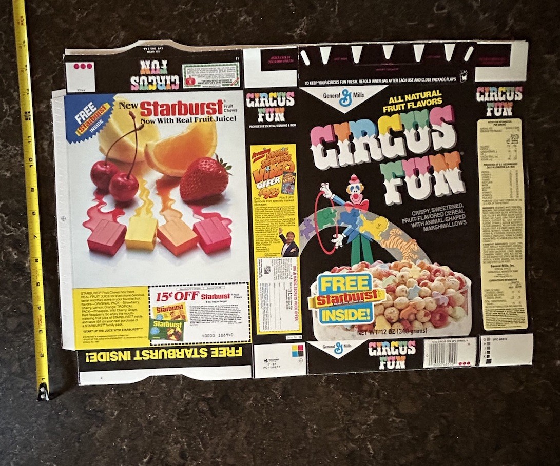 1987 CIRCUS FUN STARBURST CANDY Cereal Box Unassembled FLAT Magic Secrets Offer