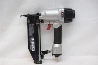 Porter Cable Pneumatic 16 Gauge Finish Nailer FN250SB