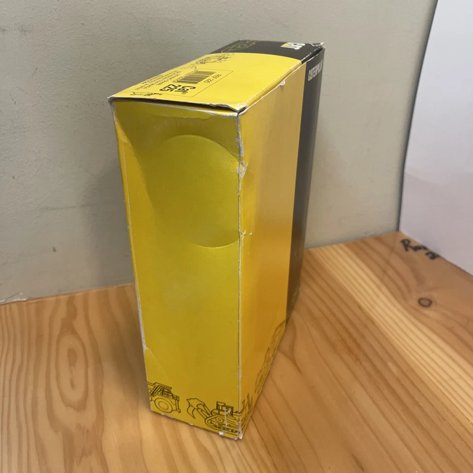 Caterpillar Cat 225 Digging Crane - Joal 1:50 Scale Diecast Model #225 New - Image 4 of 4