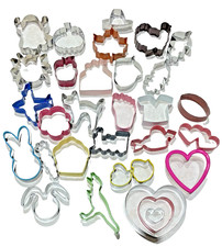 Lot/31 Metal Cookie Cutters Valentine's Day Easter Halloween Thanksgiving Baking