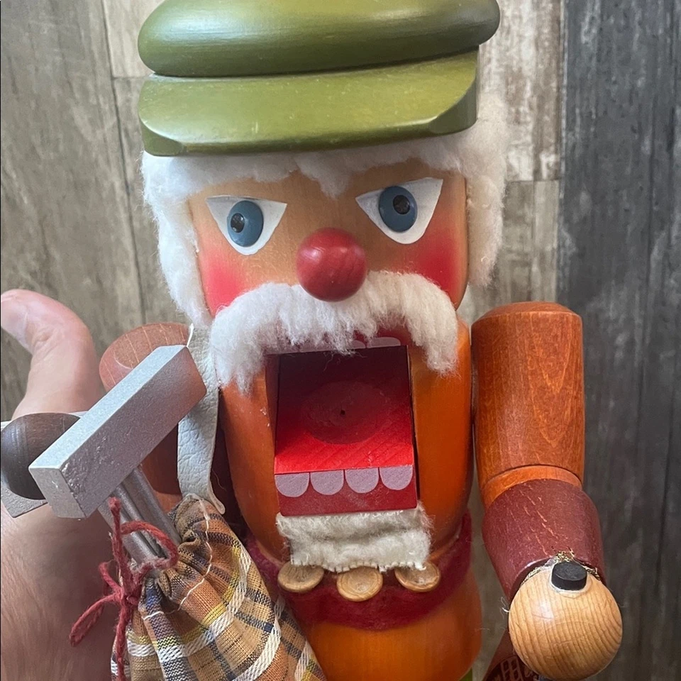Vintage 14.5”Holzkunst Christian Ulbricht Nutcracker w Tag West Germany Golfer - Image 3 of 4