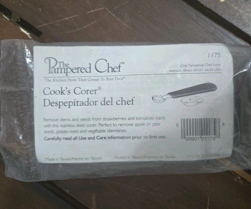 The Pampered Chef Cook's Corer #1175 With Cover NEW SEALED