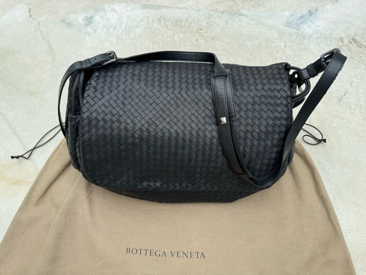 Bottega Veneta Woven Hobo Messenger Bag Intrecciato Ledertasche