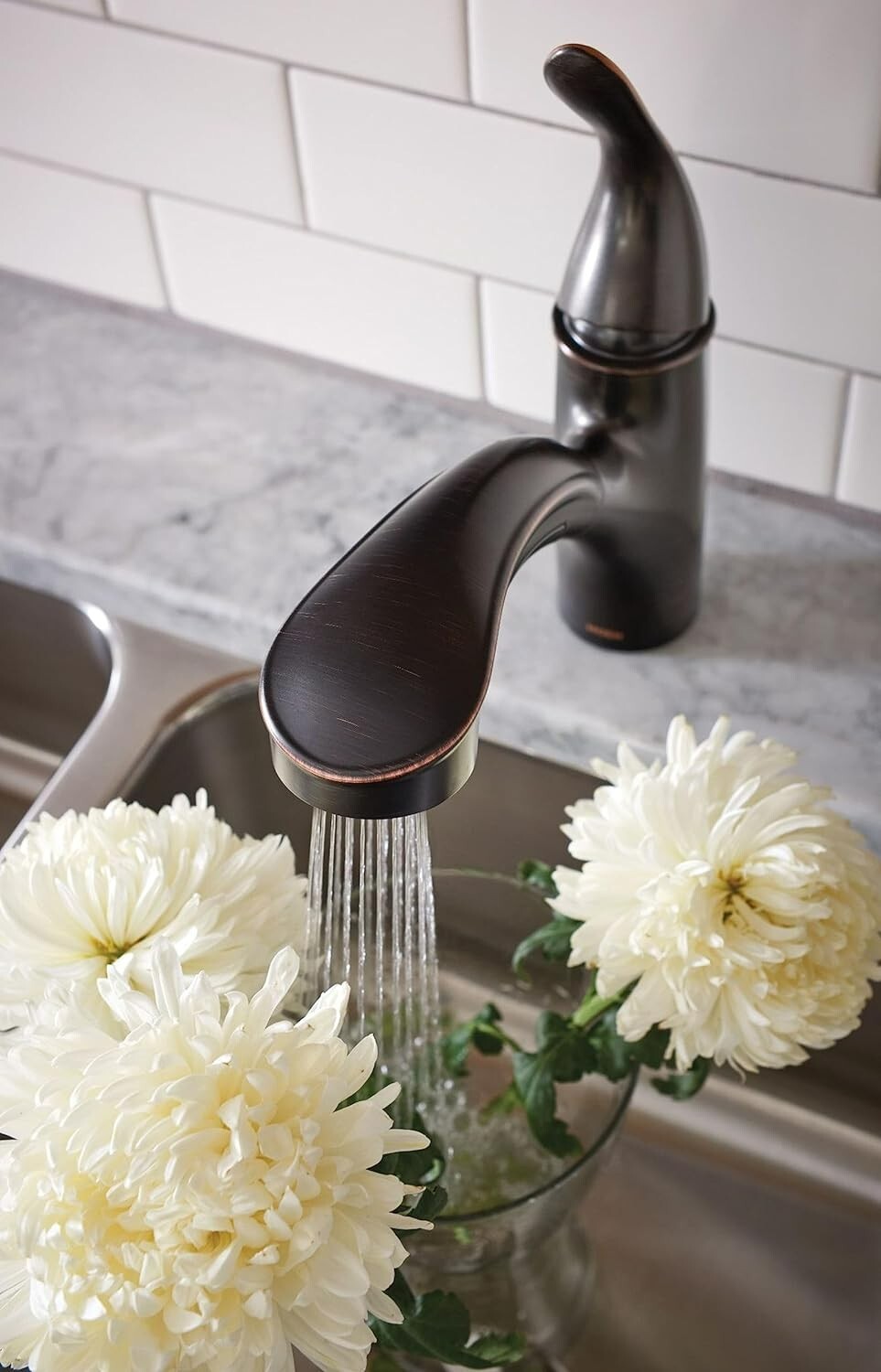 🆕 Moen 87557BRB Brecklyn 1Handle Pullout Kitchen Faucet