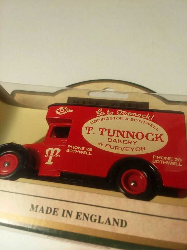 LLEDO DAYS GONE CLASSIC 1934 DENNIS PARCELS VAN 'T.TUNNOCK BAKERY' VINTAGE CC2 - Image 2 of 4