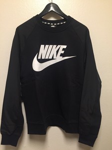 nike classic sweater