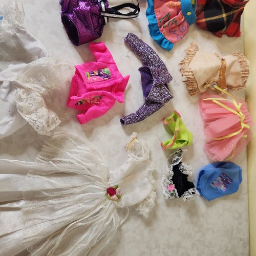Barbie clothing lot of 38 pieces A few for Ken F9 Casual, formal, Accessories F9 - Picture 6 of 7
