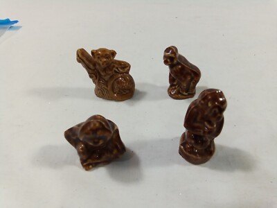 4 Wade Figurines Ceramic Animals Monkeys Primates Sculptures