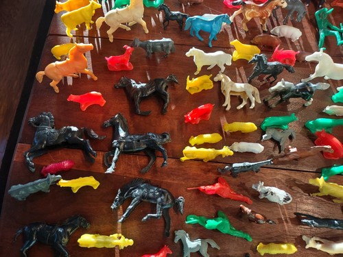 Vintage Louis Marx & Hong Kong and unmarked Plastic Cowboy & Indians & Animals - Picture 7 of 24