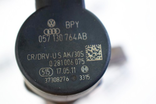 Tubo de distribución de combustible VW Sharan 7N 2.0 TDI 03L130089N - Imagen 10 de 10