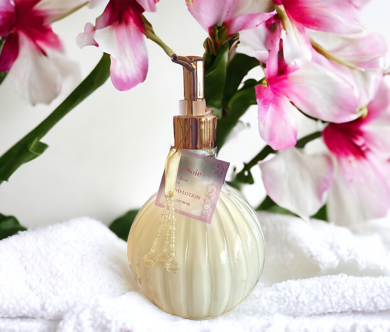 New! Large La Soie Tea Rose Hand Lotion 26.4oz