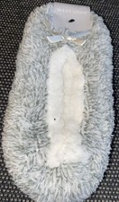 Womans Gray West Loop Cozy Slippers Size 8