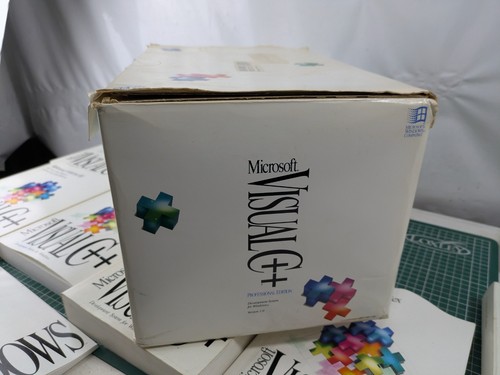 Microsoft Visual C++ Professional Edition 1.00, wersja nieamerykańska, 1993 BEZ PŁYT - Zdjęcie 16 z 18