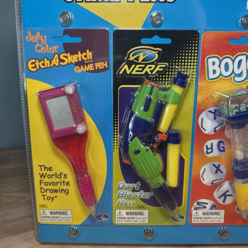 NUEVO 4 Pack Clásicos Plumas de Juego Grabado Un Boceto Nerf Dart Blaster Boggle Spirograph Foto 2 de 4