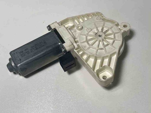 VW GOLF VII Variant BA5, BV5 Fensterhebermotor vorne links 5Q4959801B 30670791