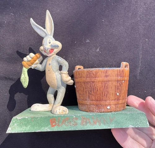 Bugs Bunny 1930-1940s Warner Bros Cartoon Vintage Metal Piggy Bank Rare! TO8