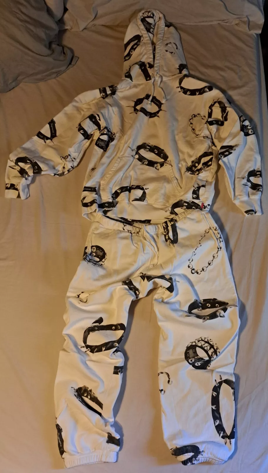 Ensemble de sweat shirt à capuche et pantalon de survêtement Supreme Spiked Colliers Blanc Lg Rare