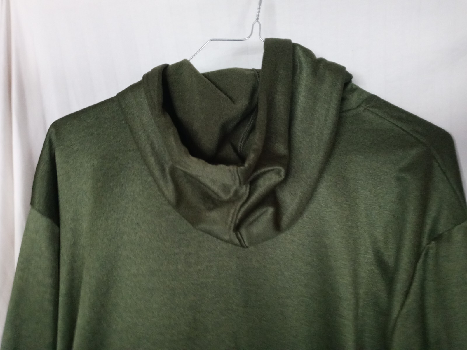 Reebok 100 percent polyester pullover hoodie Men'… - image 6