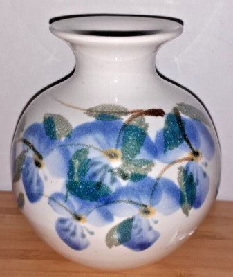 Schöne UIG Isle of Skye Studiokeramik glasierte Blumen bauchige Knospenvase signiert