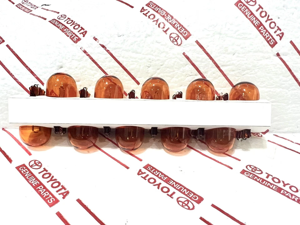 *NUEVO FARO INDICADOR DE SEÑAL DE GIRO ÁMBAR OEM BOMBILLA 90981-15021 SCION TC IQ XD Foto 4 de 4