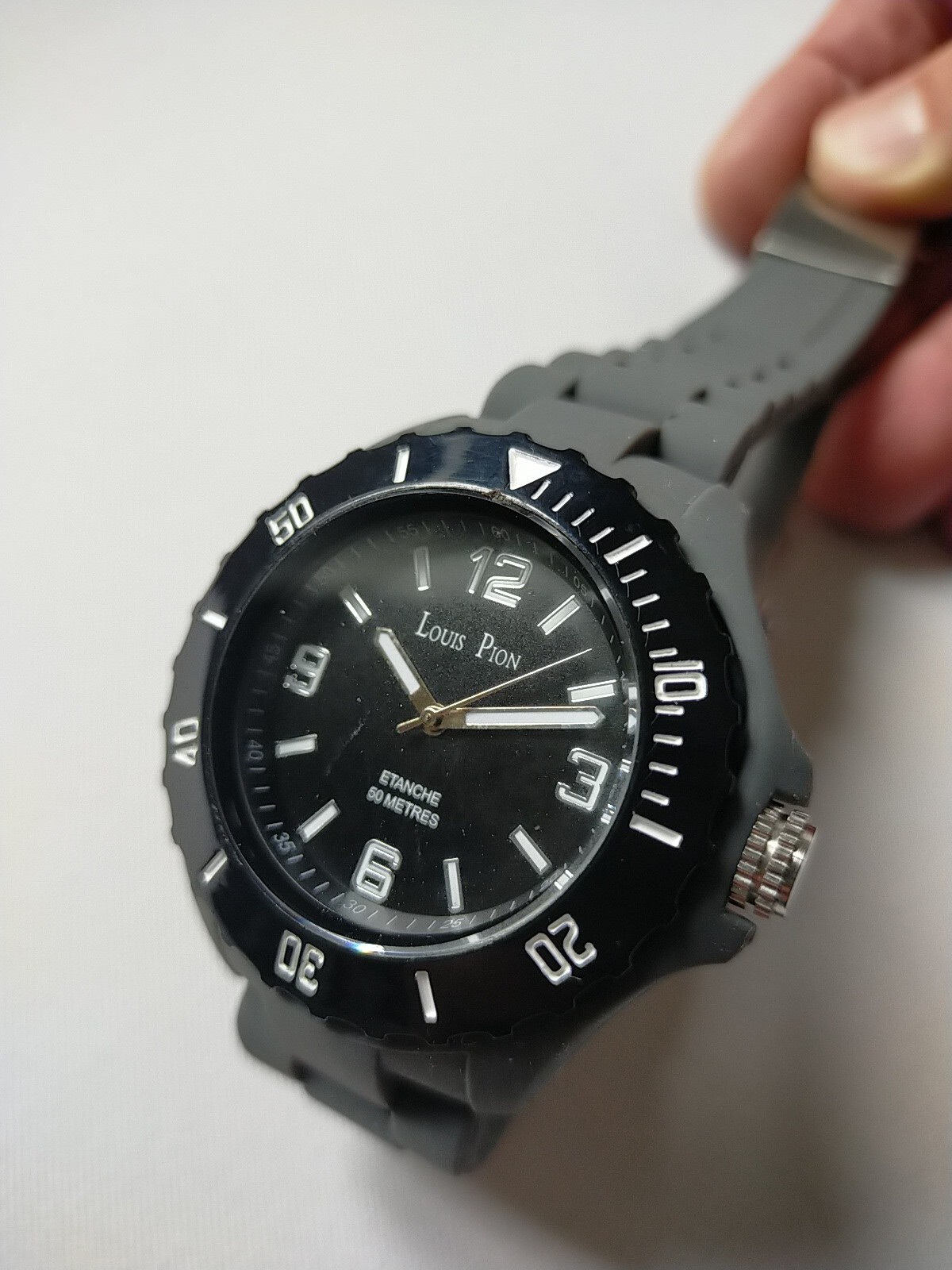 Montre sport Louis Pion grise neuve chronographe étanche pour homme