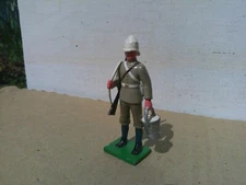 Trophy Wales Miniatures British infantry 1880 carrying bucket, PP