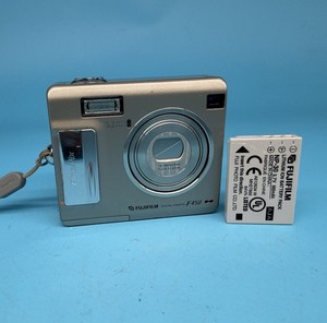Fujifilm Finepix F450 | eBay