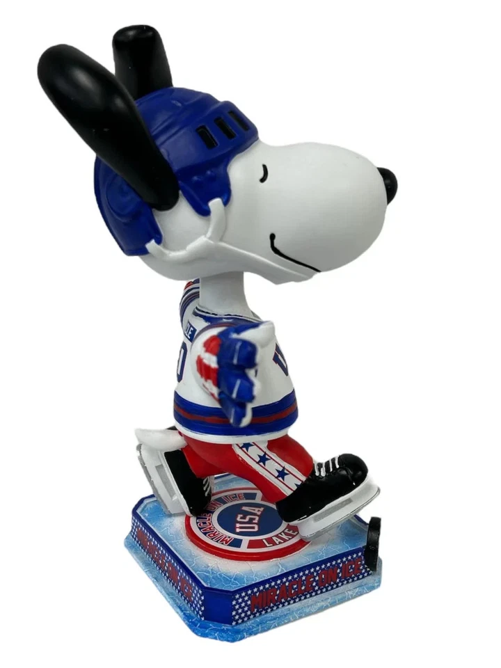 Snoopy USA Hockey Miracle on Ice официально лицензированная 7-дюймовая качающаяся голова - Изображение 3 из 4