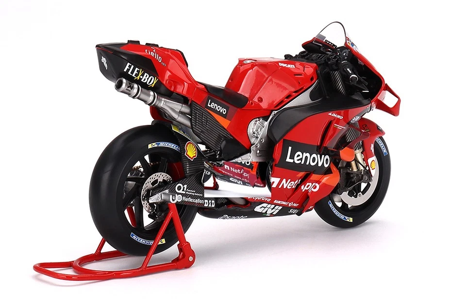 TSM Model 1:12 DUCATI DESMOSEDICI GP22 #63 FRANCESCO BAGNAIA WORLD CHAMPION 2022 - Imagen 2 de 4