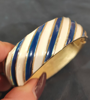 vintage American bracelet 1960s enamel signature Trifari - vtg bracelet