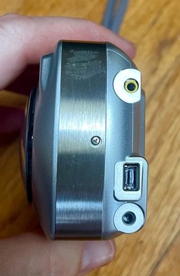 Fujifilm FinePix A340 4MP Digital Camera - Silver w/ Batteries