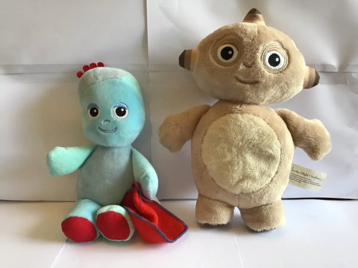 In The Night Garden Iggle Piggle Singing Soft Toy & Makka Pakka No