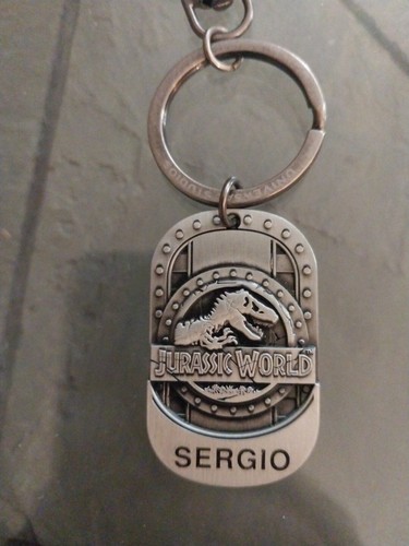 Universal Studios Jurassic World T-Rex Dinosaur Metal Keychain Name Sergio - Picture 3 of 5