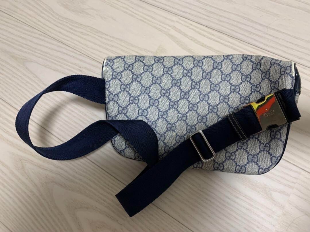 GUCCI GG Supreme Canvas Belt Body Bag From Japan Authentic GUCCI GG Supreme Canvas Belt Body Bag From Japan Authentic