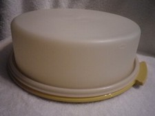 8" pie Tupperware Harvest Gold Pie/Cake Keeper/Carrier 719-3 Sheer Cover 720-4