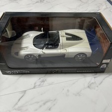 With original box 1/18 scale Maserati mc12 hot wheels miniature car model collec