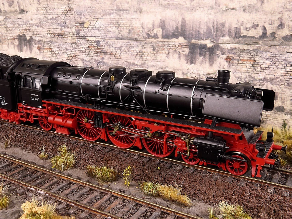 Roco Dampflok BR 03.10 1011 DB DCC Digital SOUND Werkszustand ! - Bild 2 von 4