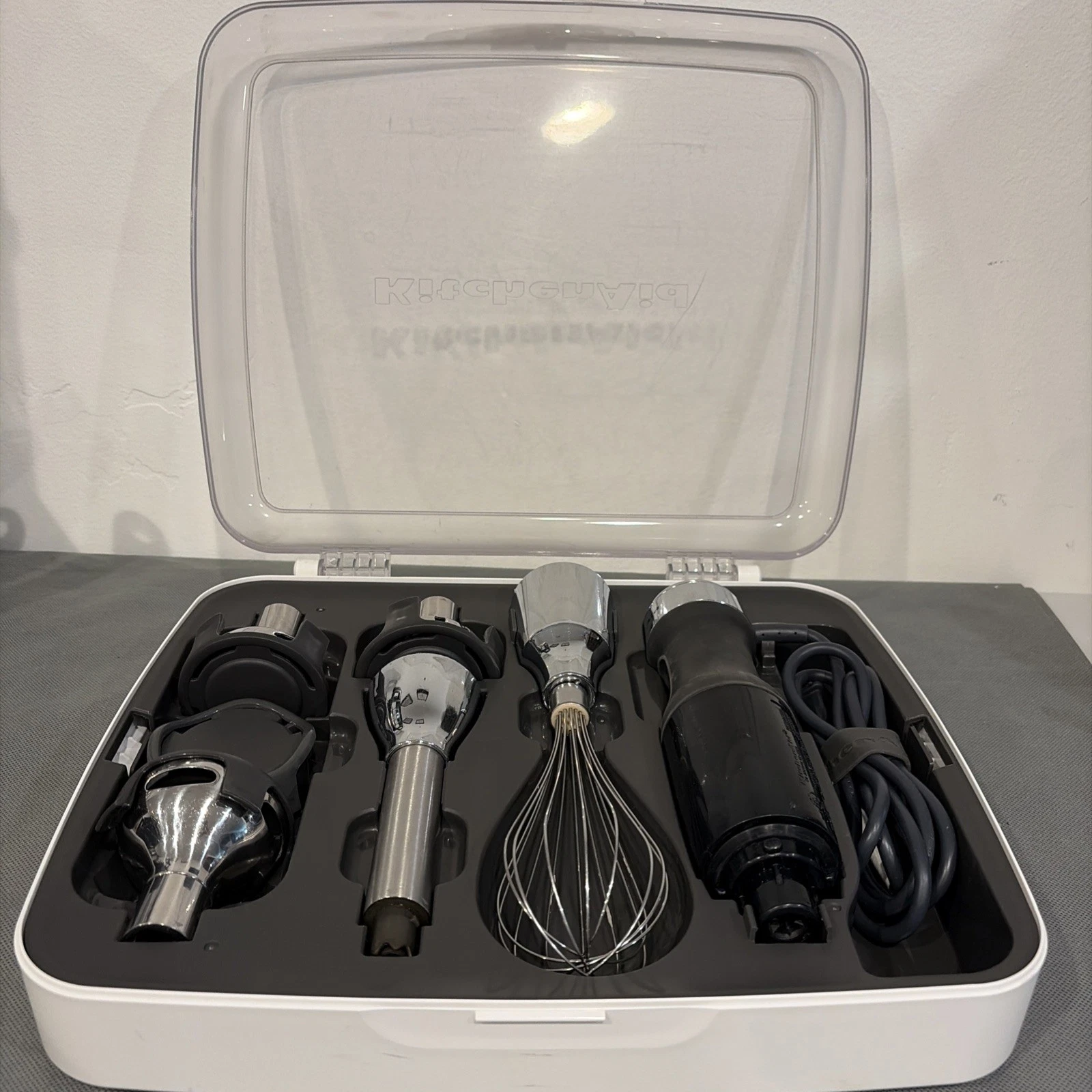 KitchenAid KHB2561 5-Speed Immersion Hand Blender Attachments & Case Tested Work
Opens in a new wind