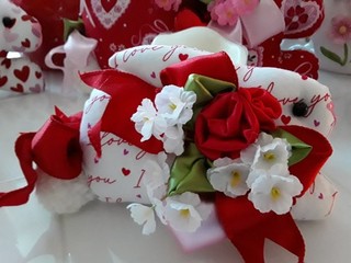 RED ROSES AND RED HEARTS I LOVE YOU FABRIC BABY RESTING UP BUNNY RABBIT